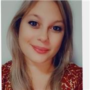 Insegnante madrelingua italiana impartisce lezioni di tutte le materie