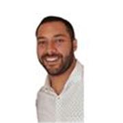 Tutor de matemáticas online interesado en brindar apoyo y refuerzo a alumnos en horas fuera de horarios escolares