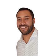 Tutor de matemáticas online interesado en brindar apoyo y refuerzo a alumnos en horas fuera de horarios escolares