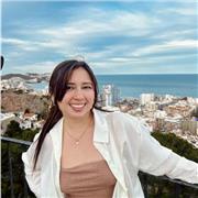 Experta en marketing digital enfocado en la creación de contenido para marcas, doy clases a personas interesadas en redes sociales