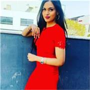 I am a native English speaker with strong background in teaching and communication. 