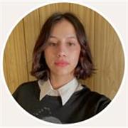 Profesora de Inglés, especializada en aprendizaje de cortas edades