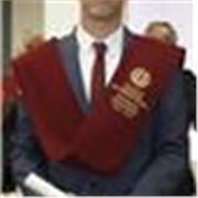 Hola! Soy un joven estudiante universitario que imparte clases de inglés online. Certificado en B2 cambridge
