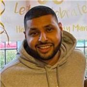 I am native English speaker with a degree in Biochemistry and currently seeking to work flexibile hours teaching English