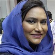 Native English teacher with over 25 years teaching experience with children in schools , units, 1:1, on/offline in London.