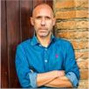 Titulado en educador en centro de menores 
Apoyo emocional 
Teatro y literatura 