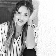 Varios cursos de motivación humana, máster de psicología y desarrollo personal. Amplia experiencia en motivación y apoyo