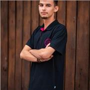 Aulas de matemática para alunos do ensino médio. Tenho experiência adquirida ajudando colegas a passarem na disciplina