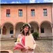 Sono laureata in Lettere Moderne e in Storia dell'Arte, offro lezioni private per elementari e medie di tutte le materie. Per le superiori solo di italiano, latino, storia e filosofia