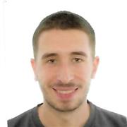 Profesor de apoyo escolar especializado en clases particulares tanto de manera presencial como online