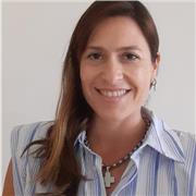 Licenciada en Recursos Humanos, cursando un posgrado en Comunicación