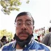 Se imparten clases de matemáticas hasta nivel preparatoria. Y apoyo en otras materias