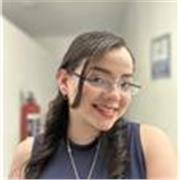 Maestra de computación y programación básica