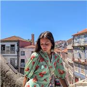 Hello! I’m a native Spanish speaker with an Advanced level of English (Cambridge certified) and a degree in International Relation