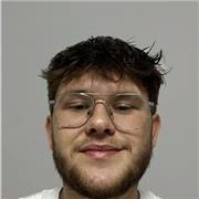 Estudiante universitario de administración y dirección de empresas. Doy clases de matemáticas tanto primaria, ESO y Bachillerato a