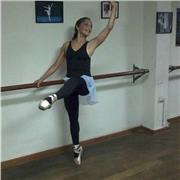 CLASES DE BALLET PARA NIÑAS , JÓVENES Y ADULTOS