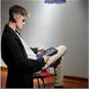 Soy alguien joven, creativo y con ganas de enseñar