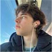 Offro lezioni private a bambini e ragazzi di scuole elementari, medie e superiori adattandomi al loro metodo e alle loro esigenze.