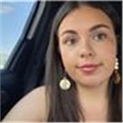 me llamo Tania, tengo 20 años y soy estudiante de Ingenieria en Organización Industrial en la UPV