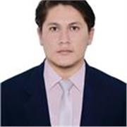 Profesor de comunicación dispuesto a apoyar en la educación del alumnado