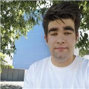 Soy estudiante de ingeniería informática y puedo dar clases a niños que necesiten ayuda con la informática, programación