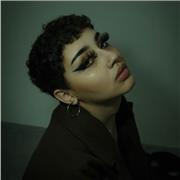 Profesora de informática y programación imparte clases desde 0 a personas de todas las edades