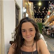 Profesor de apoyo escolar con capacidad de adaptación en todas las materias. Especialmente lengua, matemáticas e inglés