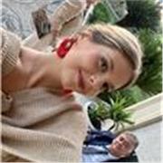 Me describo como una persona con bastante paciencia. Ya tengo experiencia dando clases a niños de 6to de primaria y 1ro de la ESO