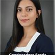 Coeducadora sorda apoya a estudiantes sordos en diferentes asignaturas en lsch