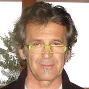 Stai cercando un insegnante serio e competente che ti istruisca sui programmi che ti permettono di realizzare i tuoi progetti?