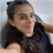 Estudiante de tercer año de Educación Infantil y Primaria que imparte clases particulares a niños de estas edades