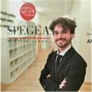 HR Specialist con 3+ anni di esperienza, laureato in storia e filosofia