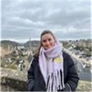 I am a native Spanish speaking with more that 6 years of experience teaching English