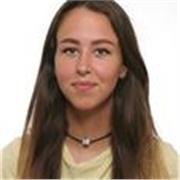 Niñera con C1 en inglés para impartir clases a niños entre 3 y 11 años