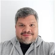 Profesor de apoyo en clases de Inglés para adultos, adolescentes y niños