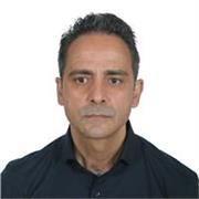 Profesor titulado de español con amplia experiencia docente en colegios, institutos, academias y online