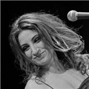 Offro ripetizioni individuali a bambini, anche online. Sono preparata in italiano, inglese e francese. Posso muovermi. A Roma