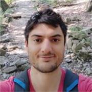 Dottorato in fisica teorica impartisce lezioni di fisica matematica
