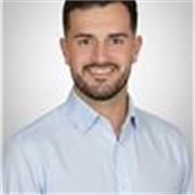 Soy Oficial del Cuerpo Nacional de Policía en activo, destinado en la Brigada de Extranjería de Barcelona