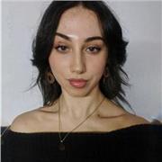 Profesora apta para todas las edades y cursos, con una amplia formación en lengua inglesa