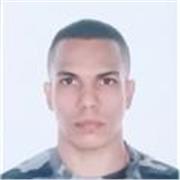 Soy experto en letras y mentor de inmersión. Brindo autonomía y seguridad a alumnos exigentes mediante un método personalizado.