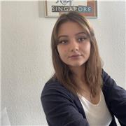 Étudiante en école de commerce, j’ai fait une CPGE, je me propose pour faire de l’aide au devoirs et donner des cours de maths