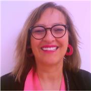 Enseignante anglais tous niveaux. Passionnée de transmettre et de vous accompagner !