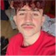 Soy pedagogo y psicólogo educativo que acompaña y guía a menores en riesgo mediante dinámicas inclusivas. 