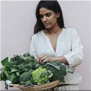 Hi Everyone! My name is Inês and I started venturing myself on the deep path of food and nutrition around 7 years ago, when my kids were born. I've then consolidated my knowledge taking a Plant Based Chef Course. From workshops, classes, to cooking in ret