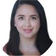 Profesora titulada en diseño de modas con mas de 10 años de experiencia.