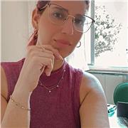 Aulas de Reforço: Matemática, Português e auxílio universitário. Foco em tirar dúvidas e base escolar. Metodologia simples, online