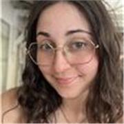 Professeure d’Anglais qui cherche avant tout à aider les élèves à progresser!