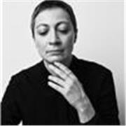 Laureata in Lettere Classiche con lode. Insegnante di ripetizioni da 20 anni. Da 15 anni lavoro nella comunicazione e con la scrit