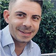 Maestro de música da clases de Lenguaje musical y teoría. Además, todas las asignaturas de Ed. Primaria